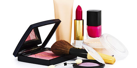 Zu dekorativer Kosmetik berät WESSLING zur Umsetzung der nationalen Kosmetik-Verordnung.