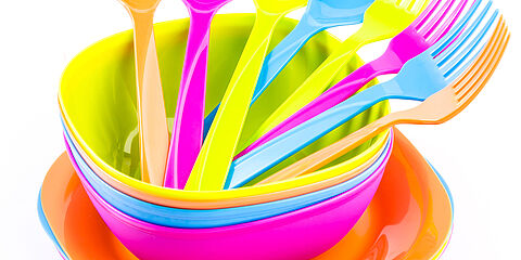 Buntes Plastikbesteck